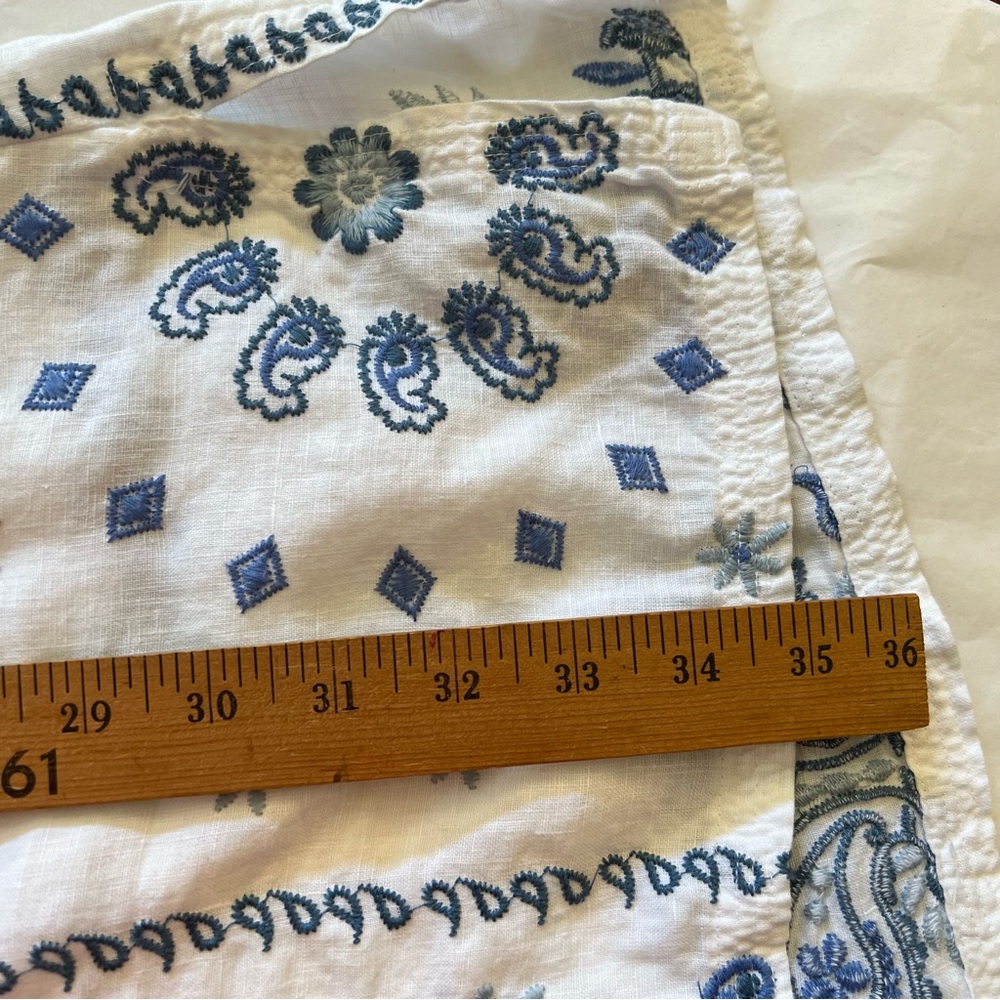 Johnny Was White and Blue 100% Linen Embroidered Boxy Dress - Picture 14 of 15